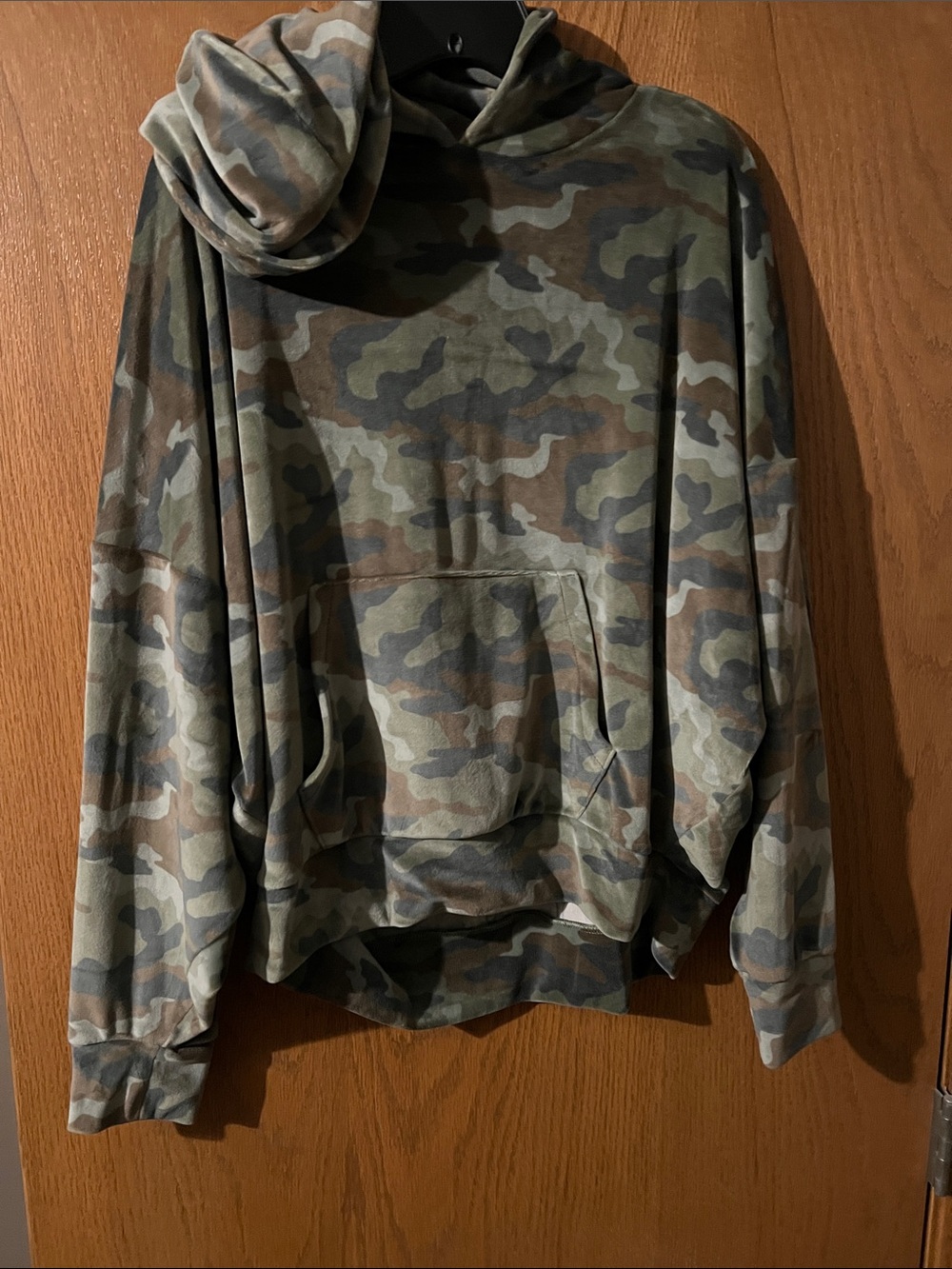 Women’s Camo Pullover Hoodie - Green Camouflage